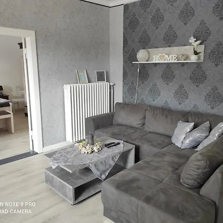 Apartment Große Ferienwohnung Legde